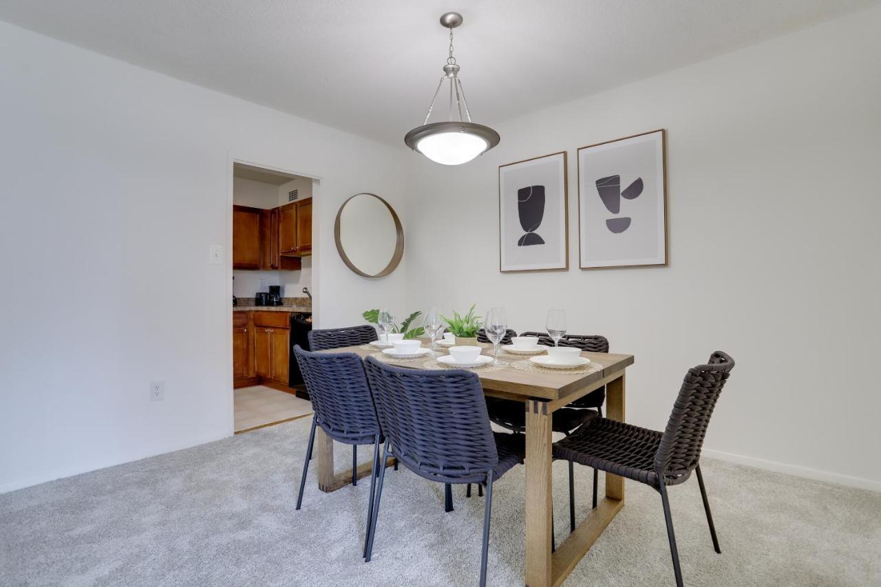 Awesome 1 Bedroom Apt + Den At Crystal City With Gym アーリントン エクステリア 写真