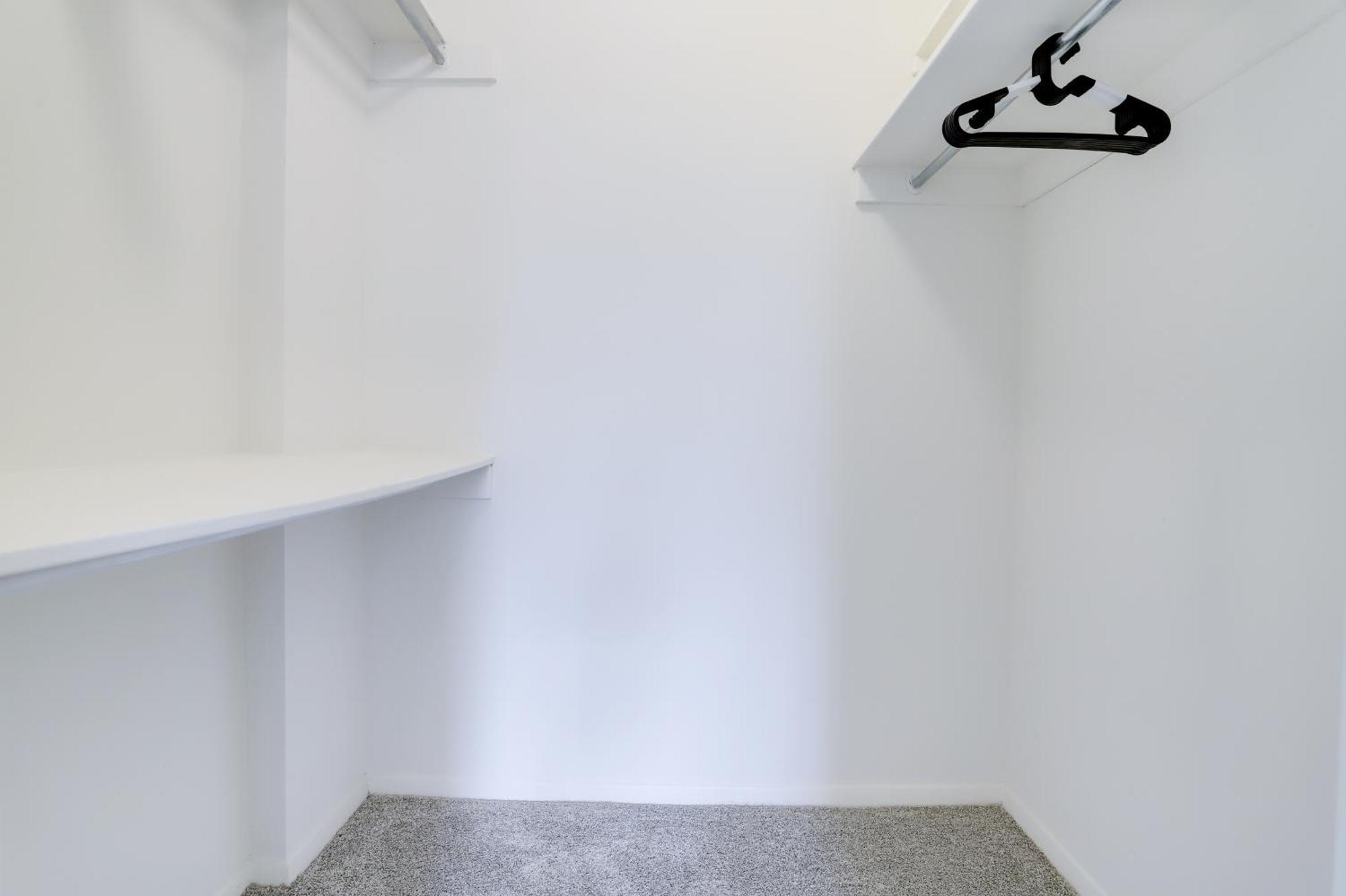 Awesome 1 Bedroom Apt + Den At Crystal City With Gym アーリントン エクステリア 写真